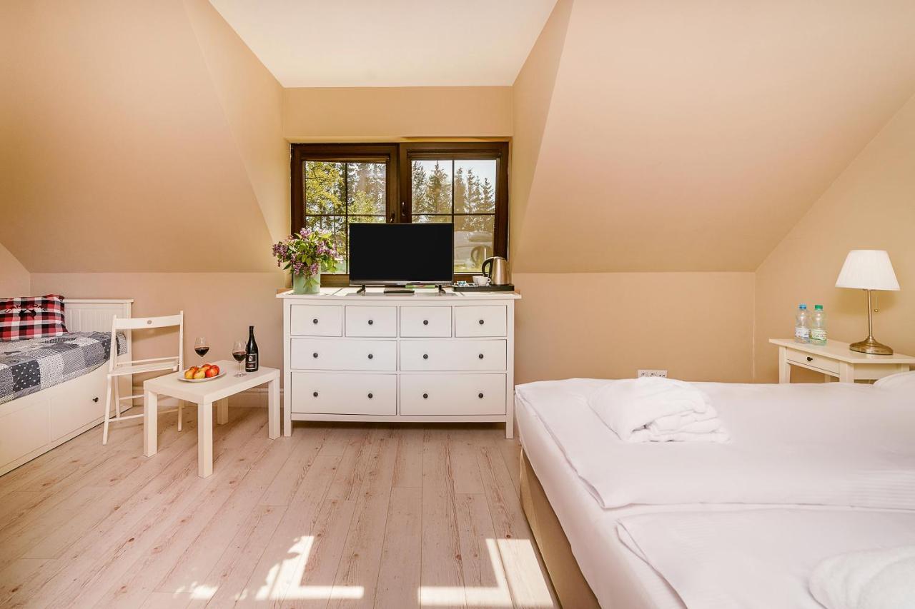 Stare Sady Chillout Rooms "Pod Jabloniami" Mikołajki Ngoại thất bức ảnh